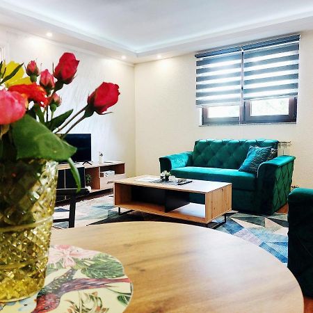 Apartman Dm SJJ Esterno foto