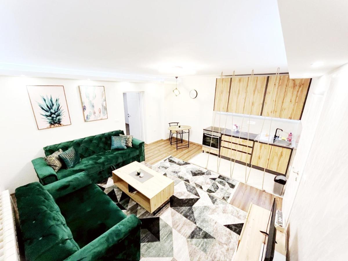 Apartman Dm SJJ Esterno foto